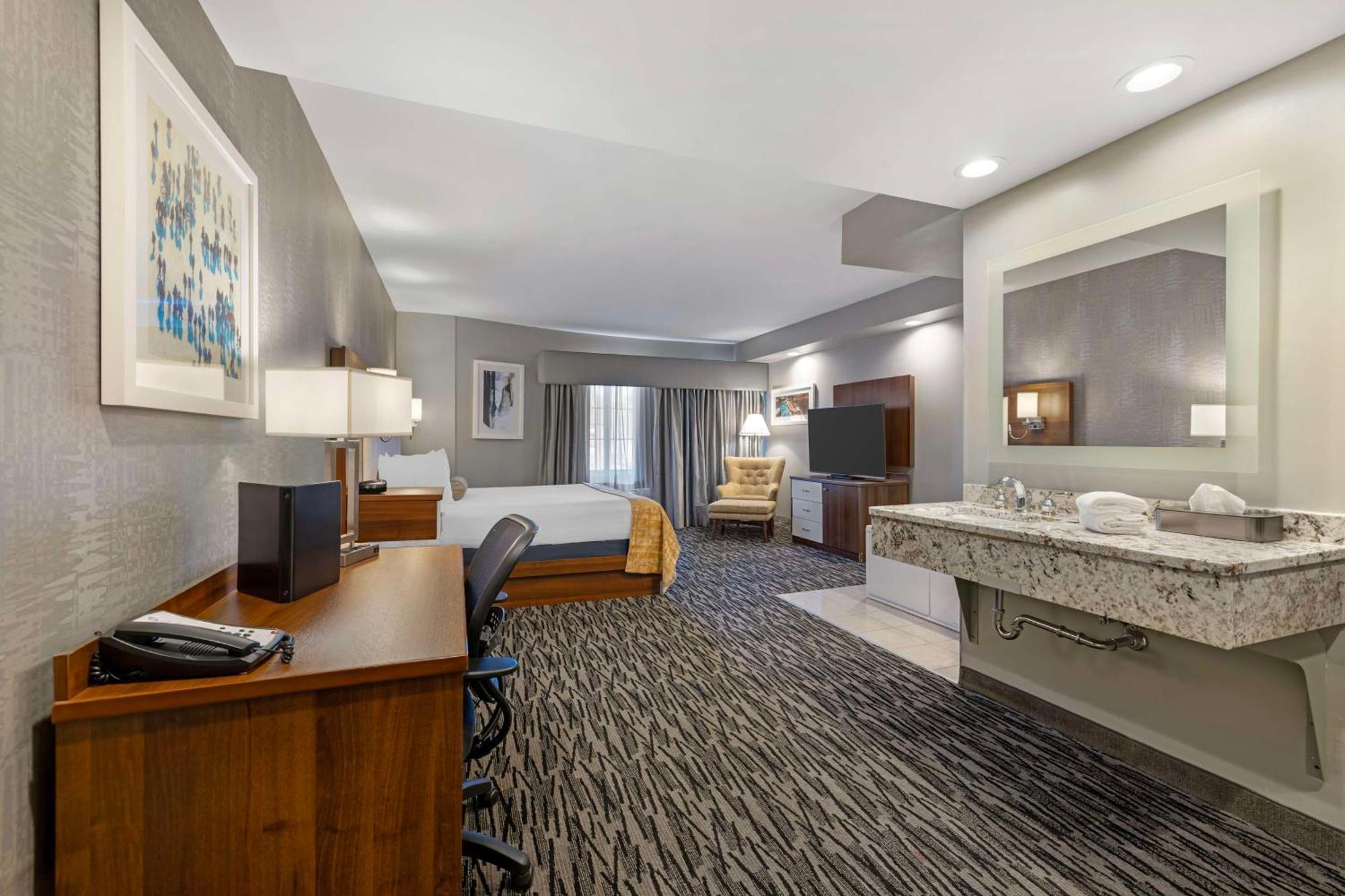 Best Western On The Avenue Buffalo Exterior photo